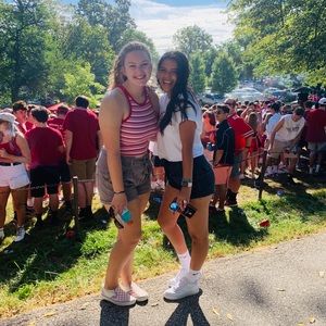 Meet your Posher, Samantha